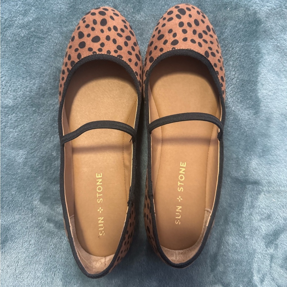 Women’s Sun + Stone flats size 6.5